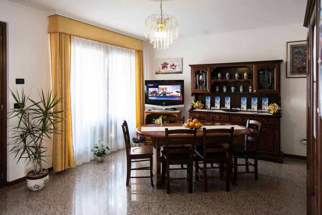 Affittacamere Acquamarina Oristano Zewnętrze zdjęcie